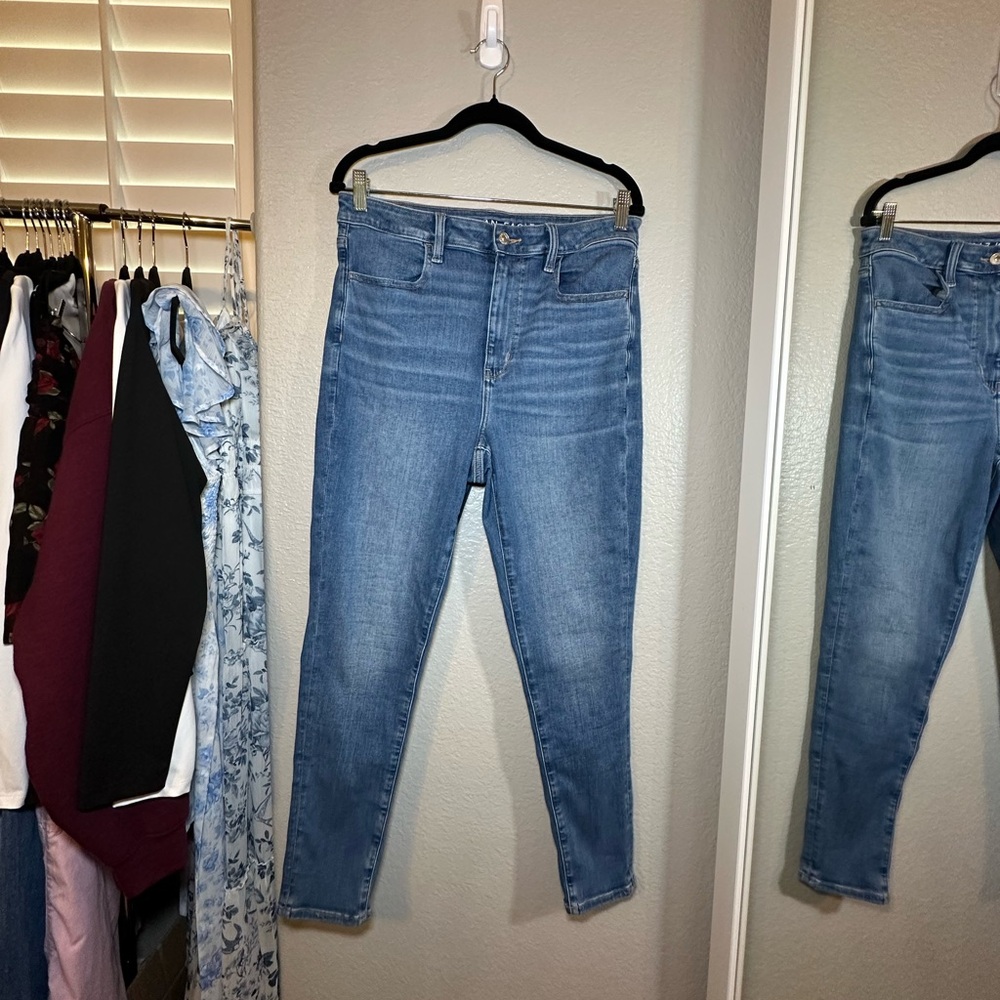 AEO Super High-Rise Jegging